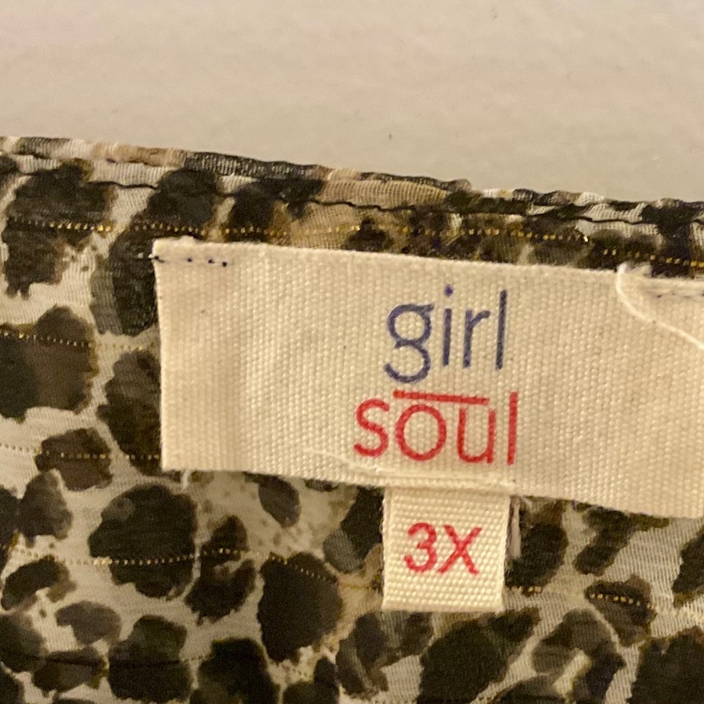 Leopard Print Blouse - Picture 3 of 3
